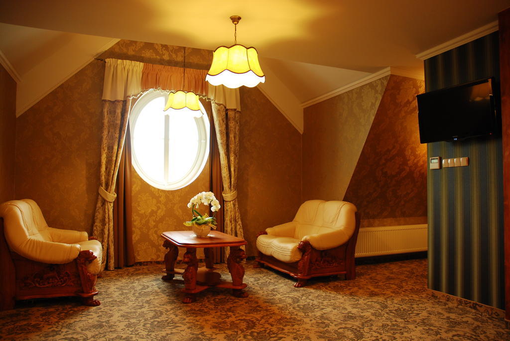 Hotel Palac Borynia Jastrzębie Zdrój Стая снимка